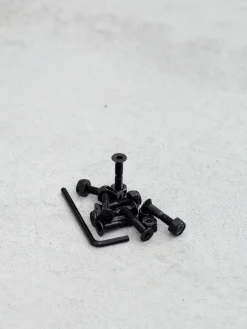 Ace Allen Bolts Bolts