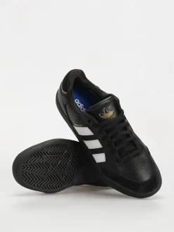 adidas Tyshawn Low Shoes