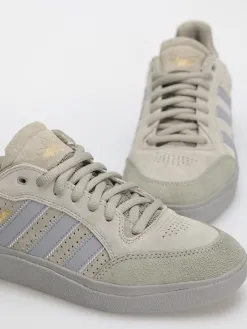 adidas Tyshawn LOW Shoes