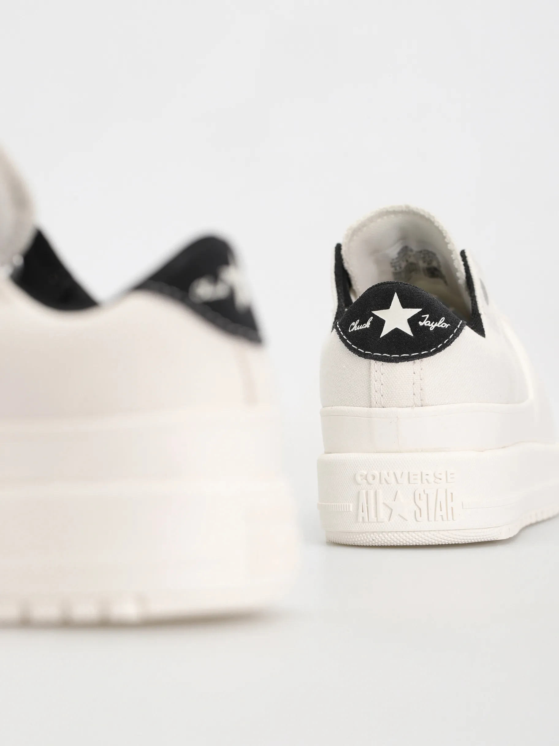 Converse Chuck Taylor All Star Construct Ox Chucks