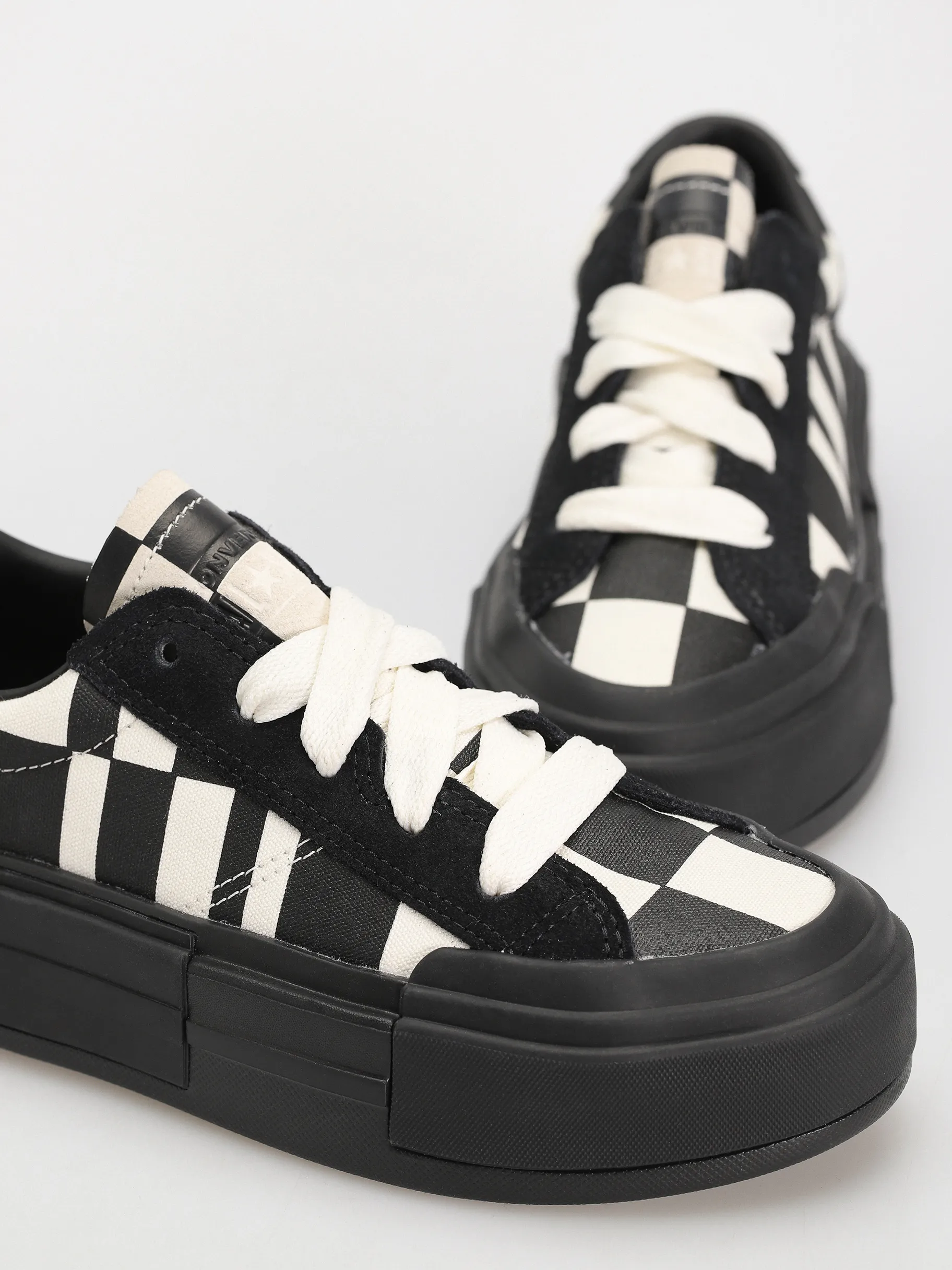 Converse Chuck Taylor All Star Cruise Ox Chucks