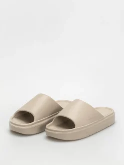 Converse Essential Flip-flops