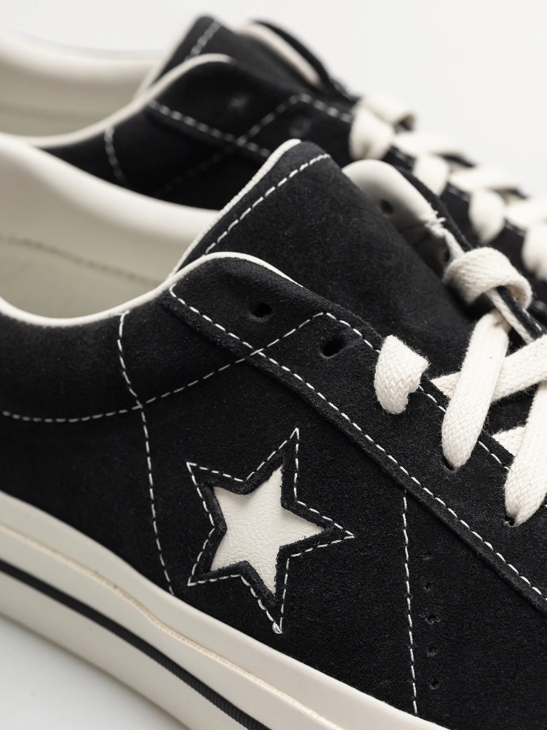 Converse One Star 95 Shoes