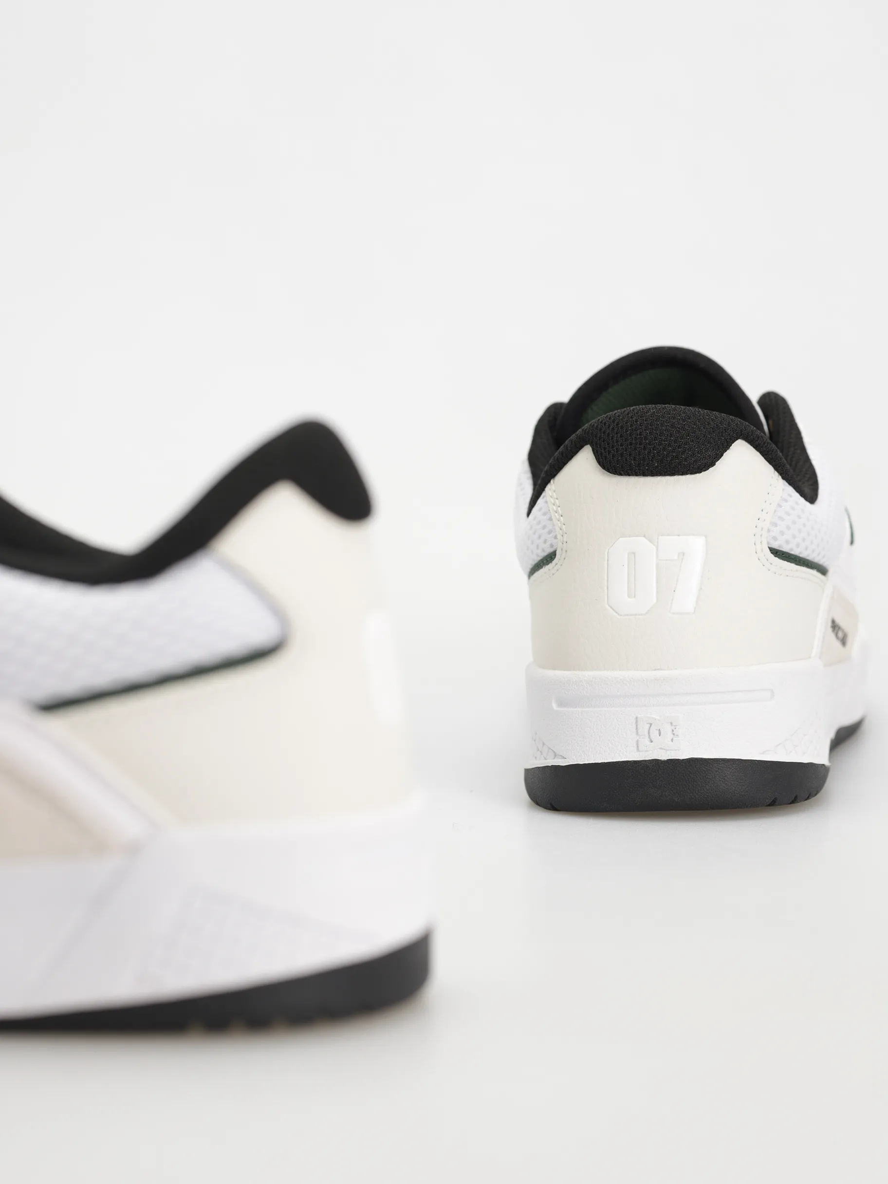 DC Construct Shoes