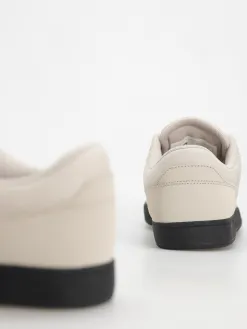 DC Crisis 2 Shoes