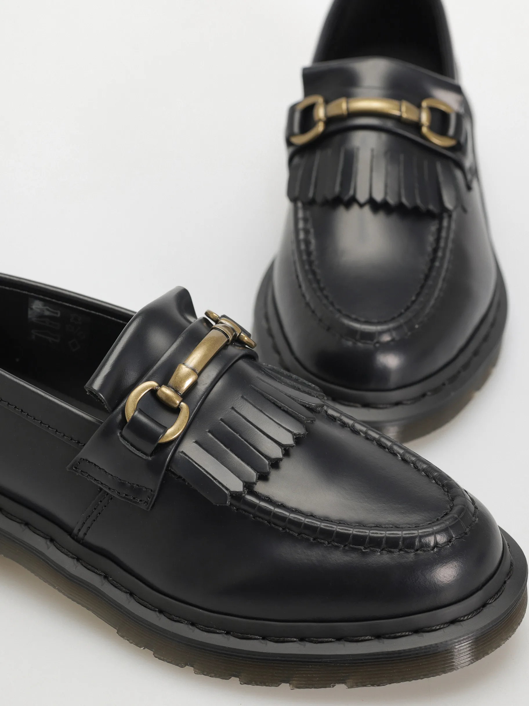 Dr. Martens Adrian Snaffle Wmn Shoes