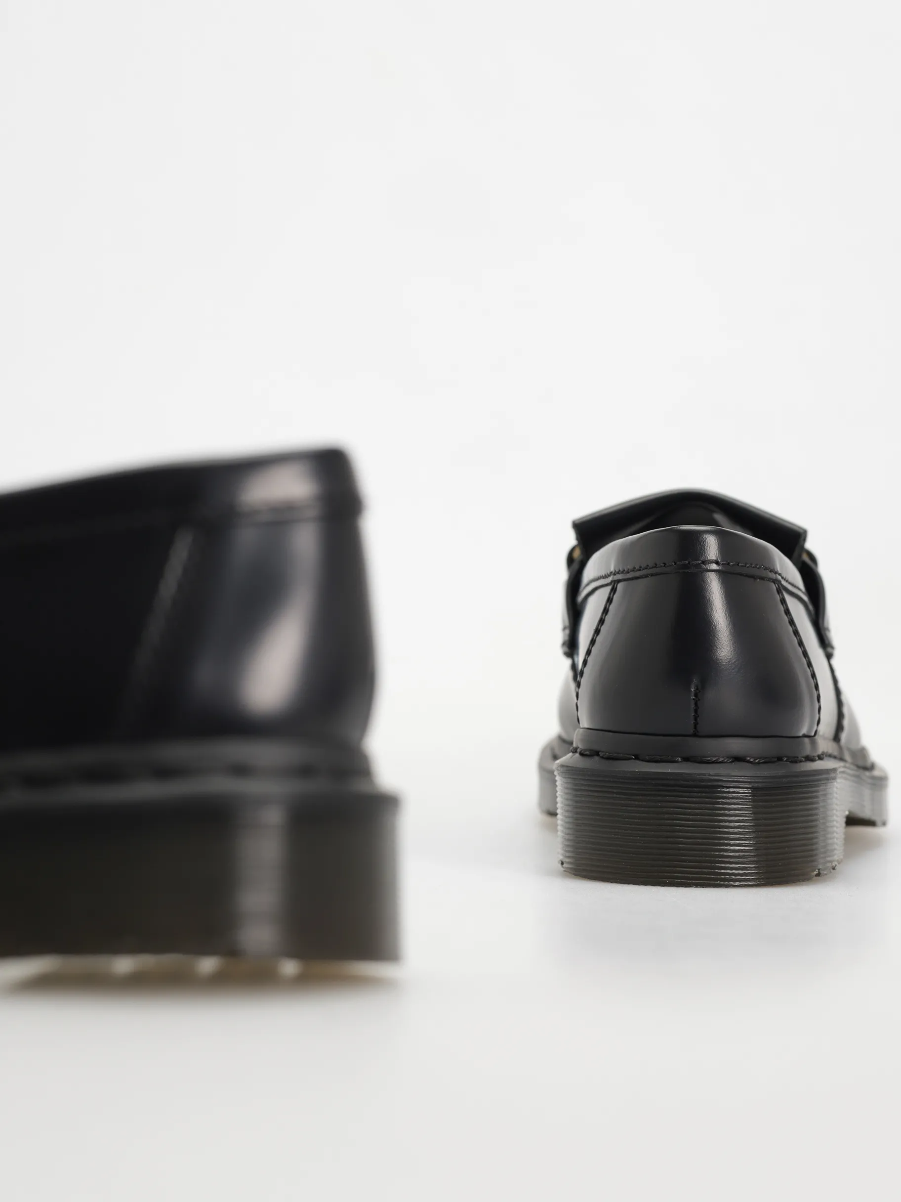 Dr. Martens Adrian Snaffle Wmn Shoes
