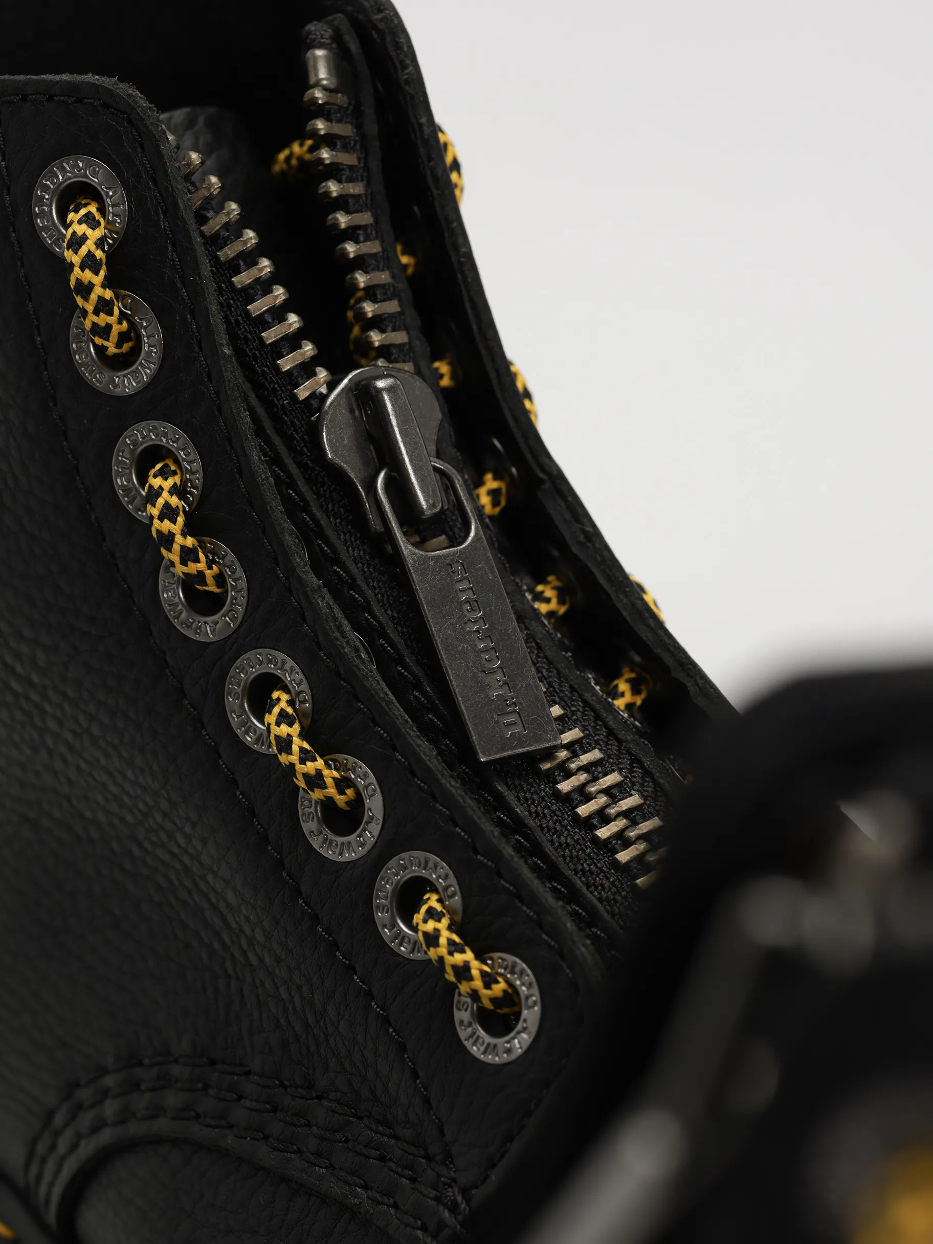 Dr. Martens Sinclair Max Wmn Shoes