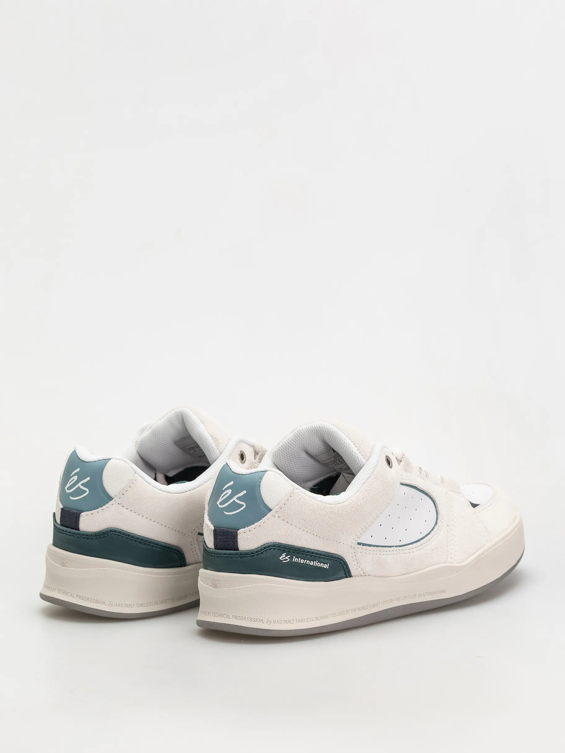 eS Accel Fit Shoes