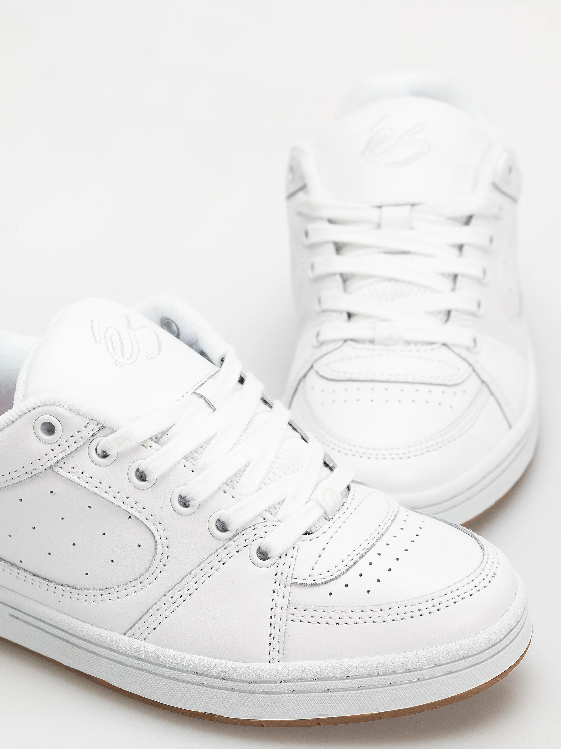eS Accel Shoes