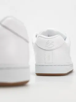 eS Accel Shoes