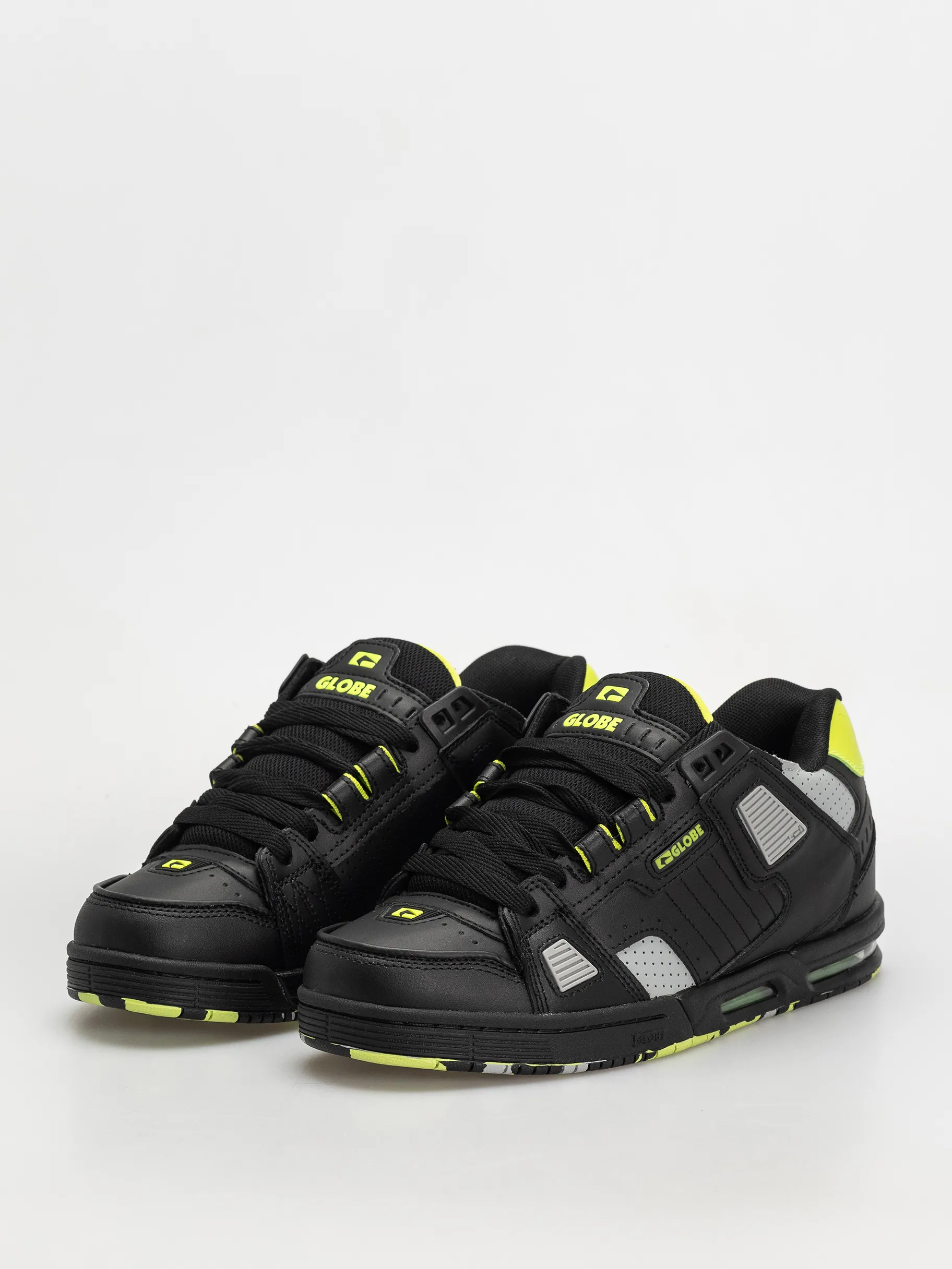 Globe Shoes Sabre