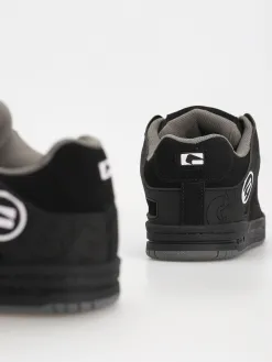 Globe Shoes Tilt