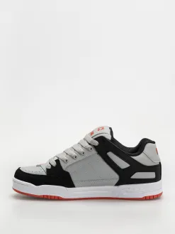 Globe Shoes Tilt