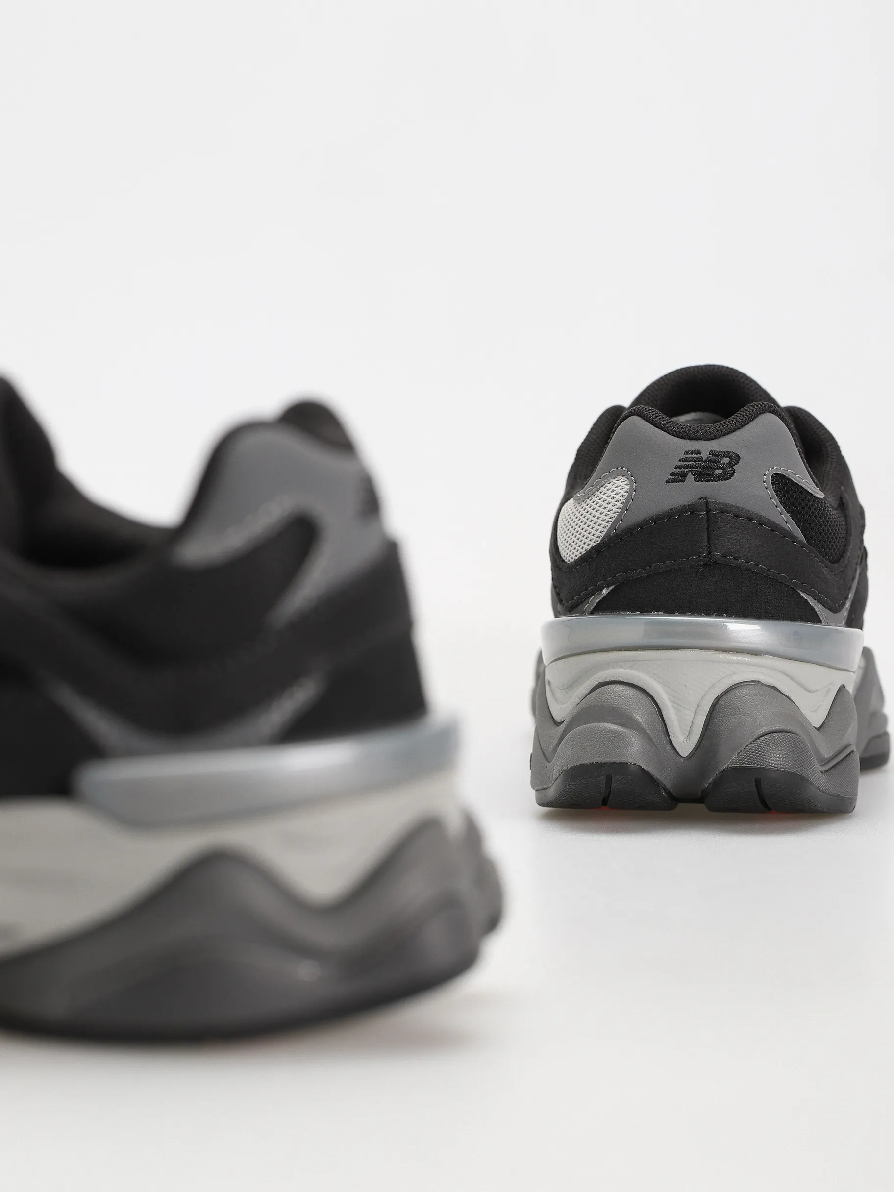 New Balance 9060 JR Shoes