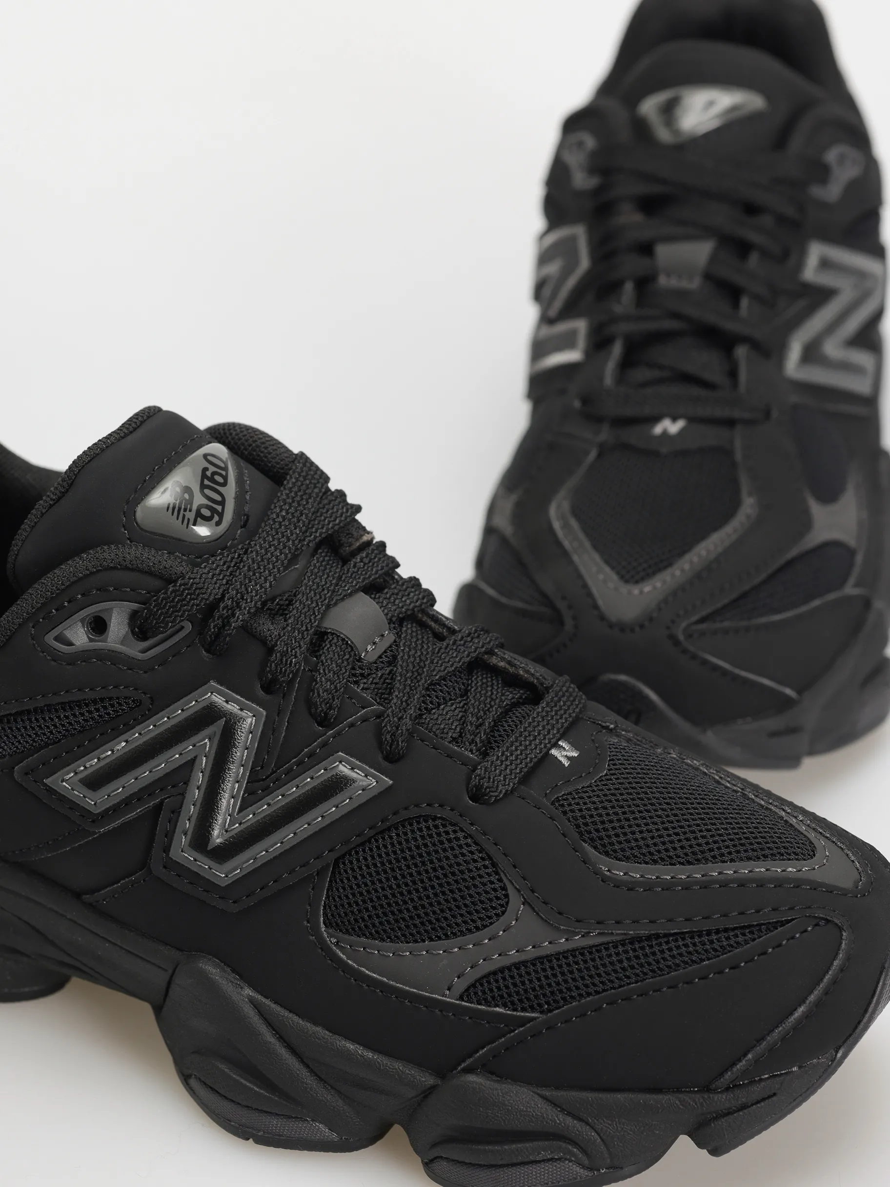 New Balance 9060 JR Shoes