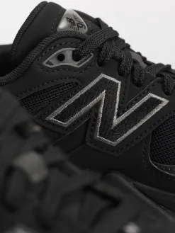 New Balance 9060 JR Shoes