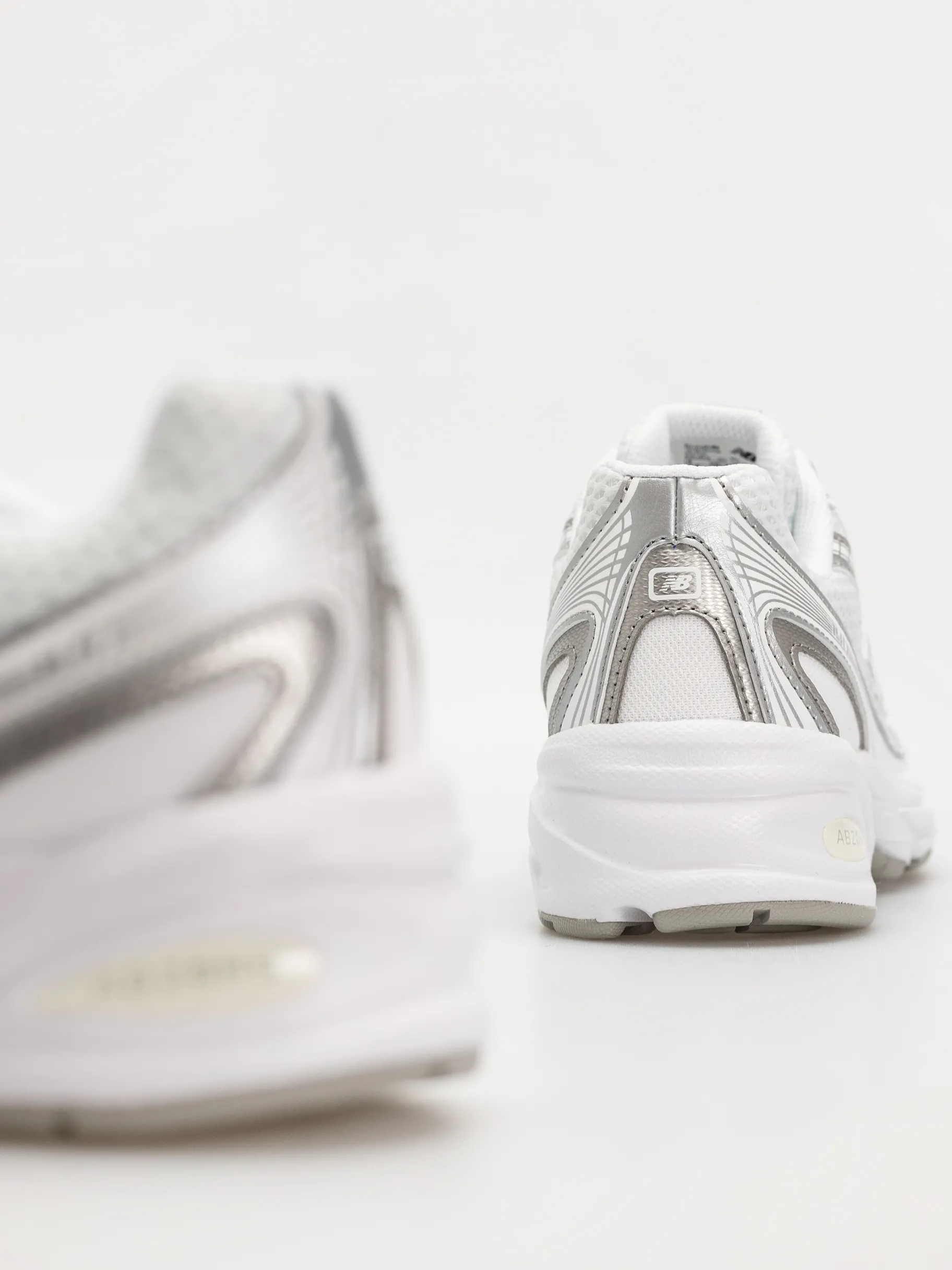 New Balance 740 JR Shoes