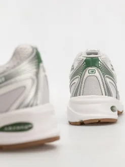 New Balance 740 Shoes