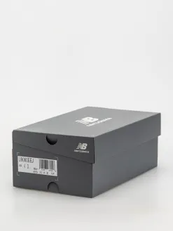 New Balance 9060 Shoes