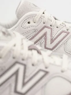 New Balance 9060 Shoes