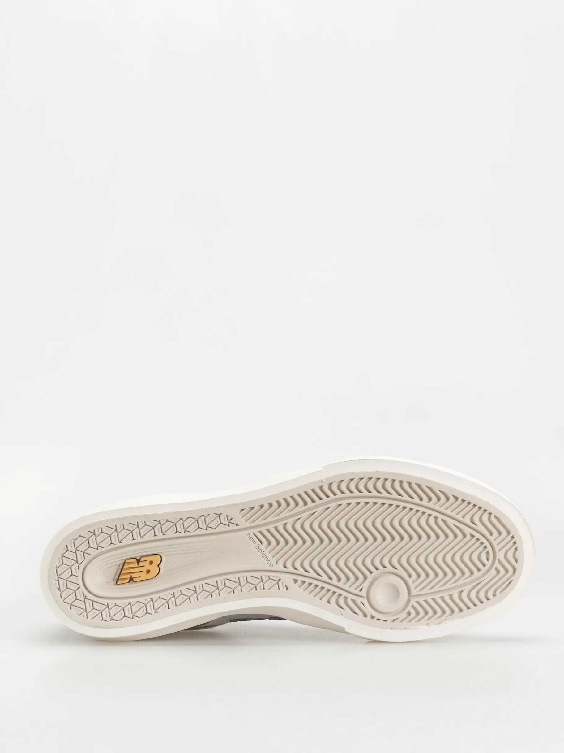 New Balance 272 Shoes