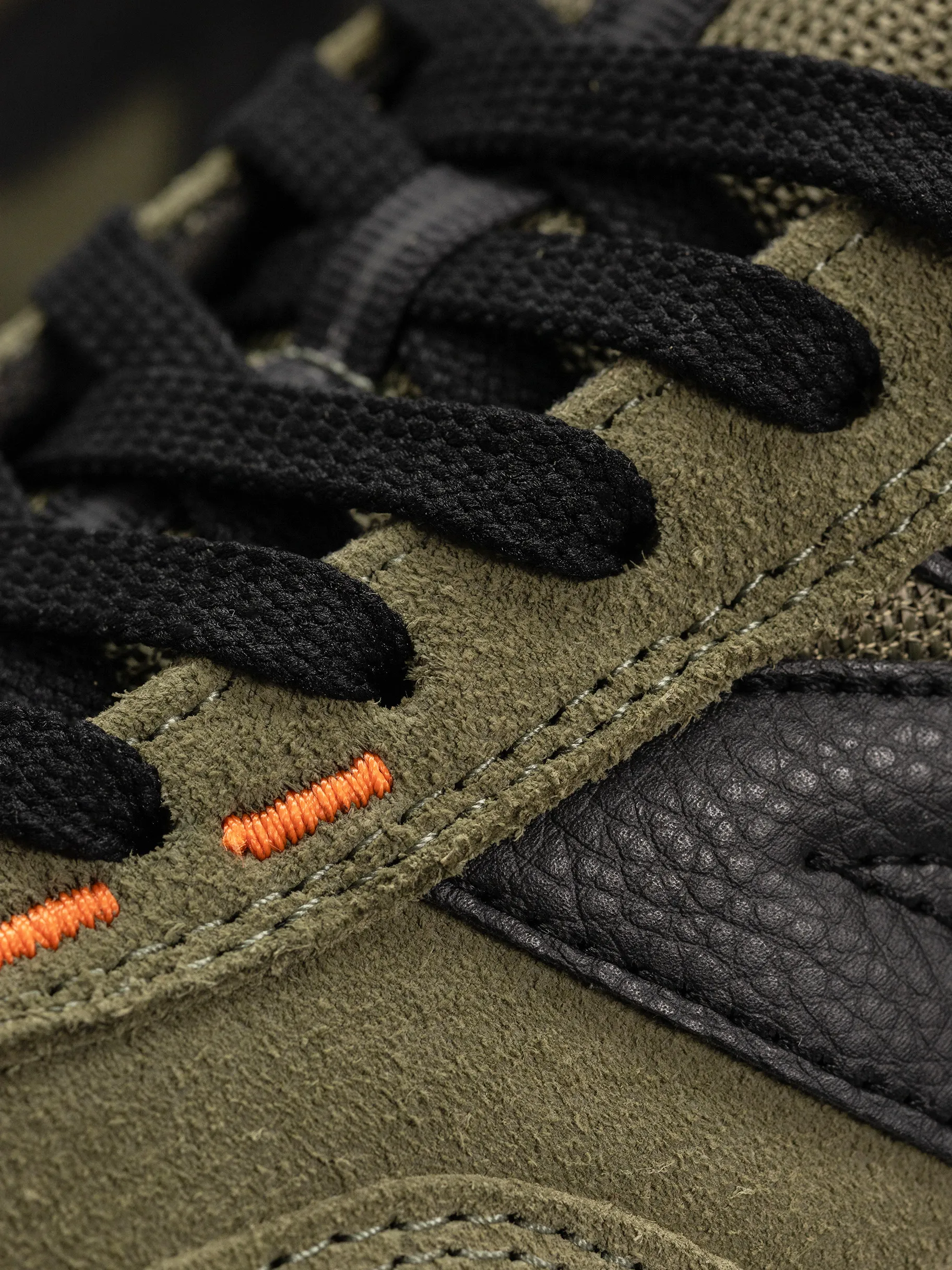 New Balance 440 Shoes