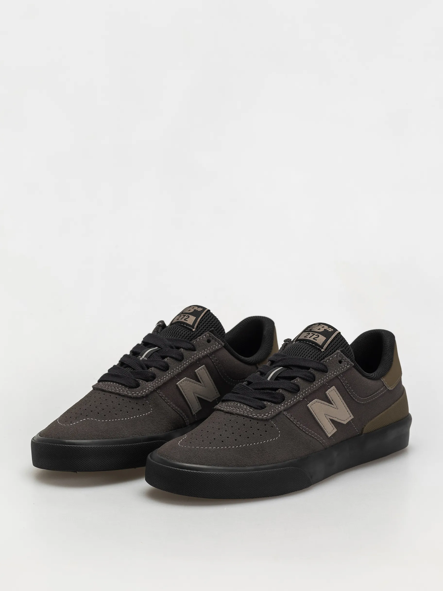 New Balance 272 Shoes