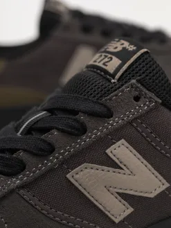 New Balance 272 Shoes
