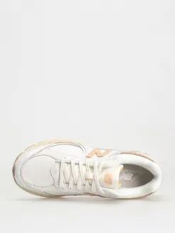 New Balance 2002 Shoes