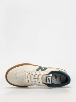 New Balance 272 Shoes
