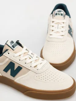 New Balance 272 Shoes
