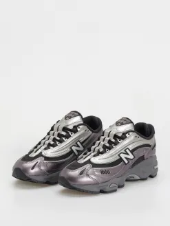 New Balance 1000 Shoes