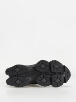 New Balance 9060 Shoes