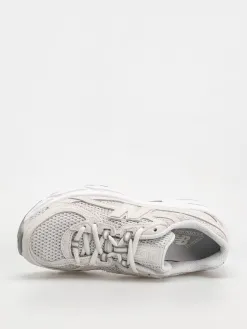 New Balance 740 Shoes
