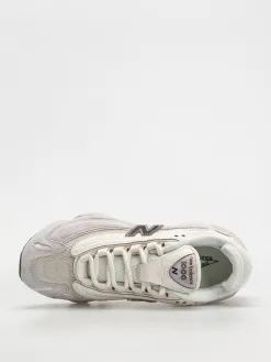 New Balance 1000 Shoes