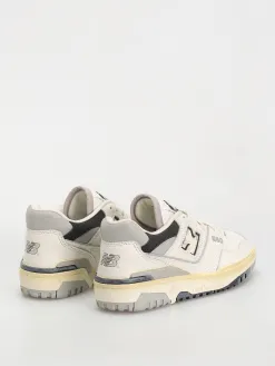 New Balance 550 Shoes