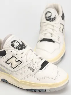 New Balance 550 Shoes