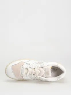 New Balance 550 Shoes