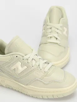 New Balance 550 Shoes