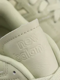 New Balance 550 Shoes