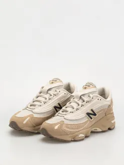 New Balance 1000 Shoes