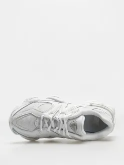 New Balance 9060 Shoes