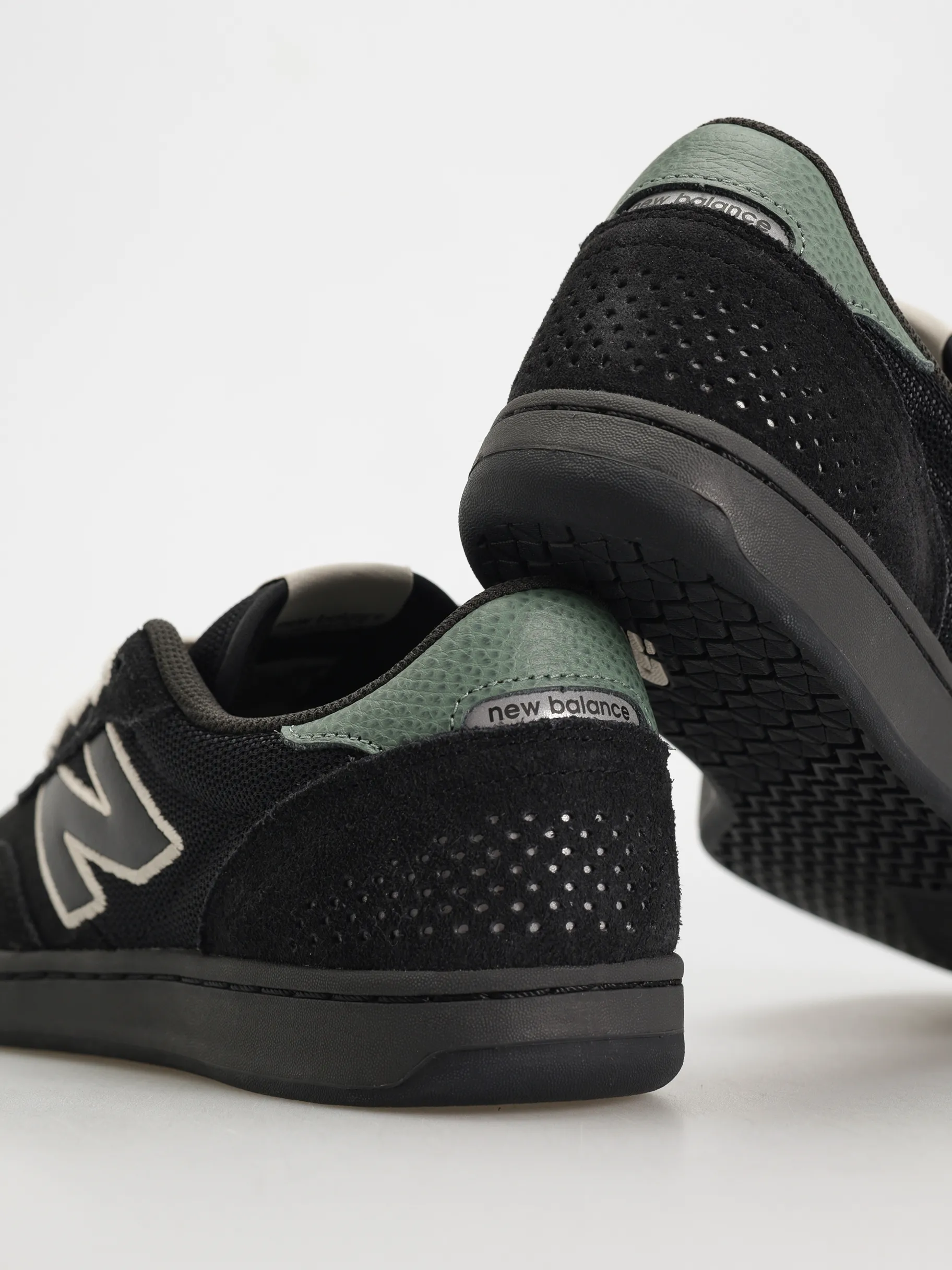 New Balance 440 Shoes