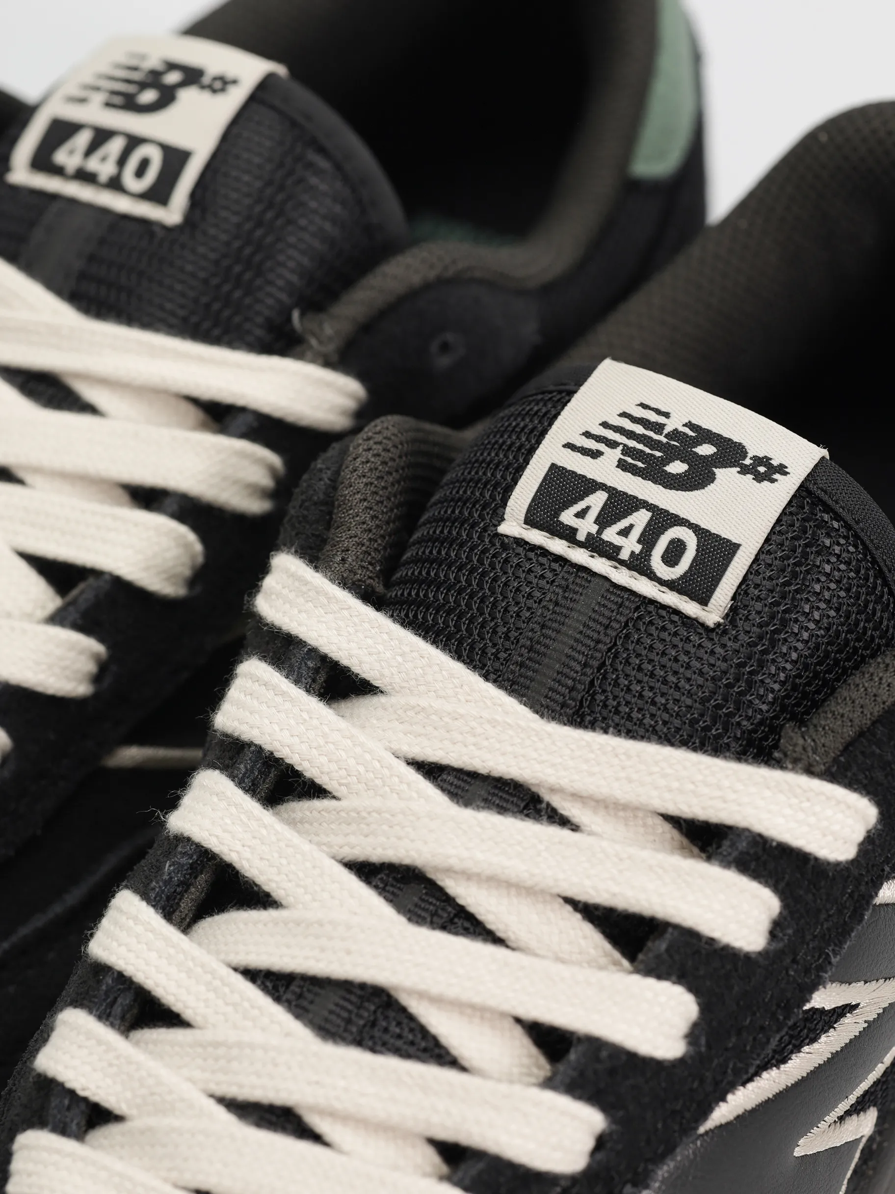 New Balance 440 Shoes