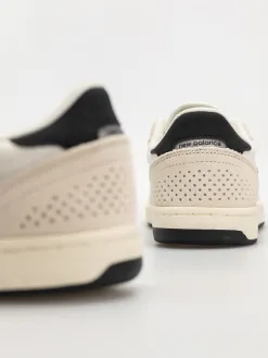 New Balance 440 Shoes