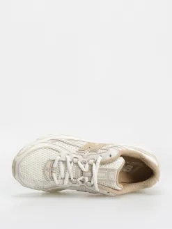 New Balance 740 Shoes