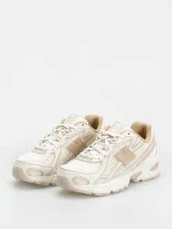 New Balance 740 Shoes