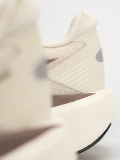 New Balance Fuelcell Rebel V5 Shoes