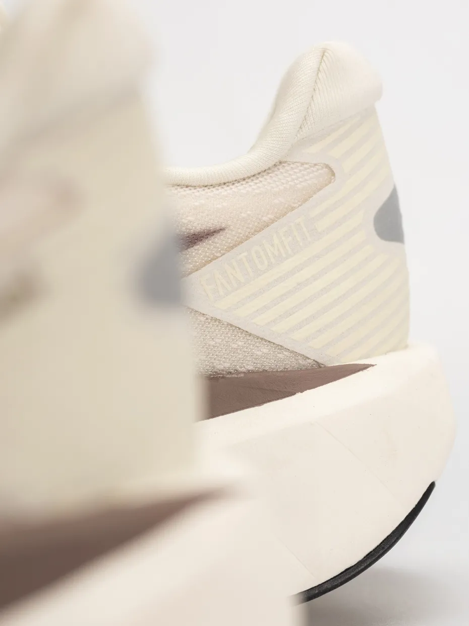 New Balance Fuelcell Rebel V5 Shoes